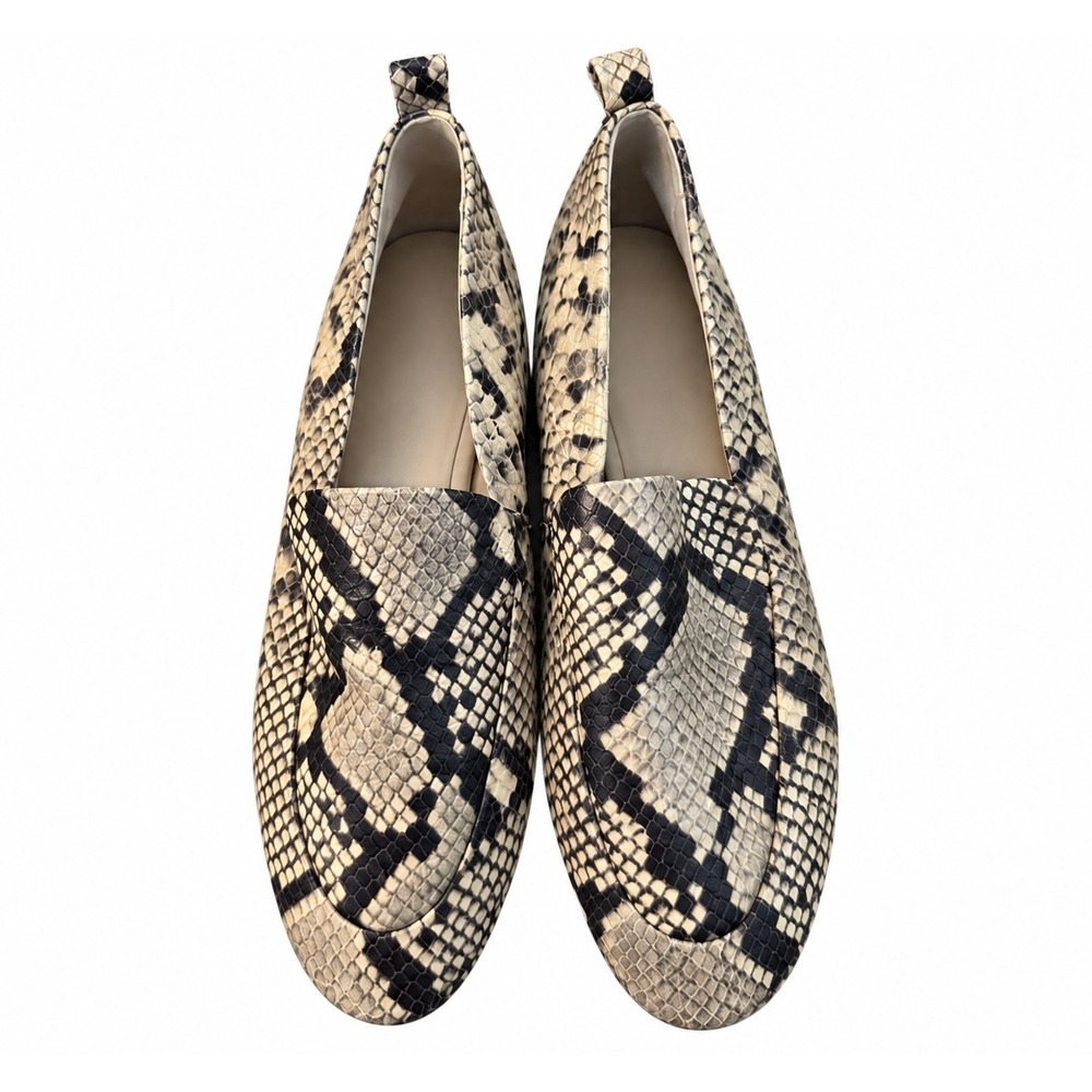 Banana Republic Leather Loafer 9.5 Snakeskin Print Flat Office Siren Fall Chic